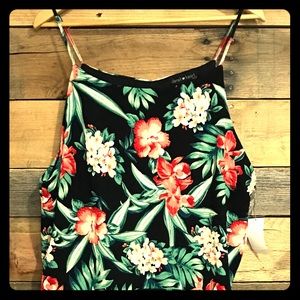 NWT Floral summer dress plus size 2x keyhole back